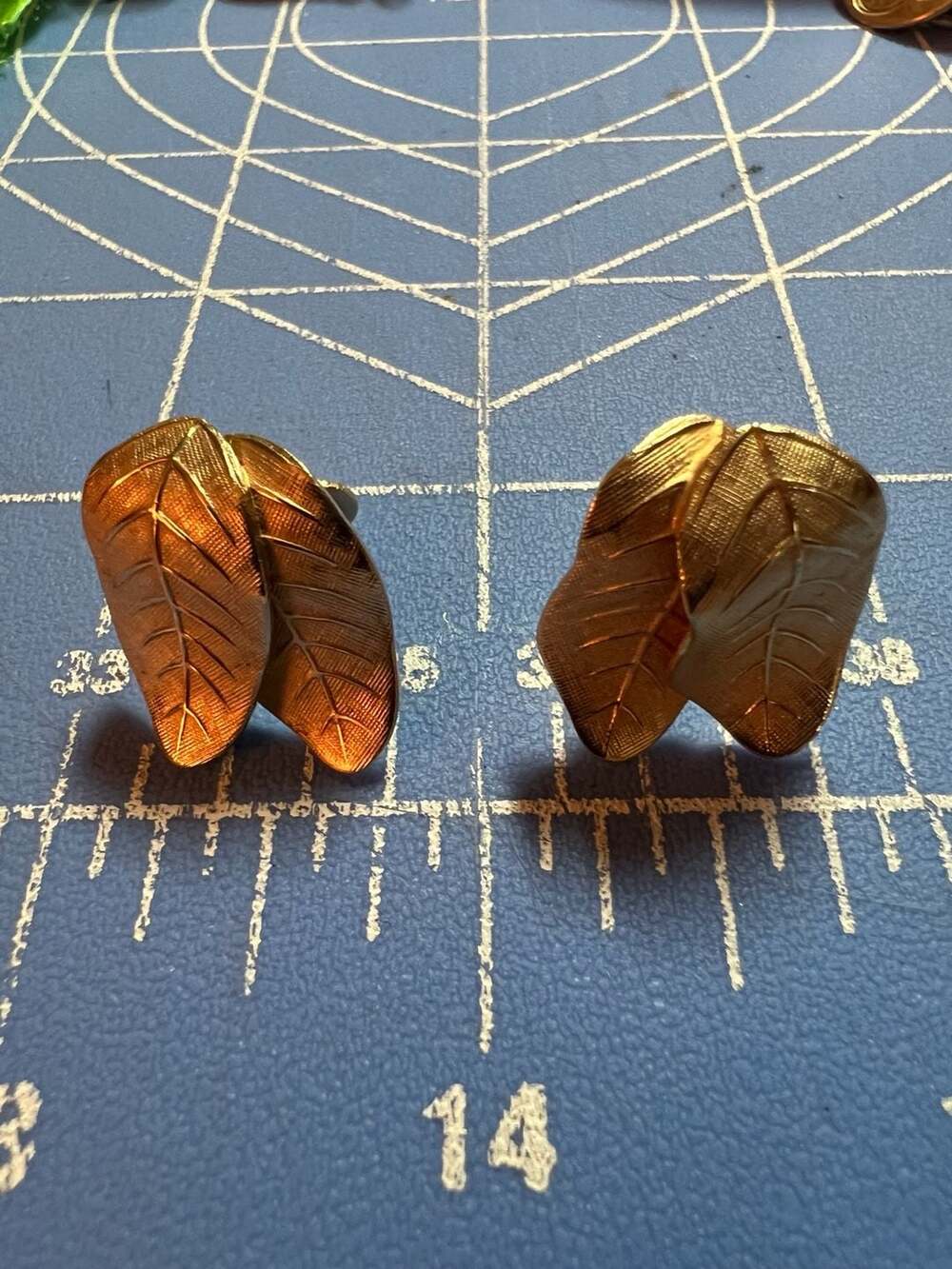 Vintage Textured Gold Tone Double Leaf Screw Back Earrings